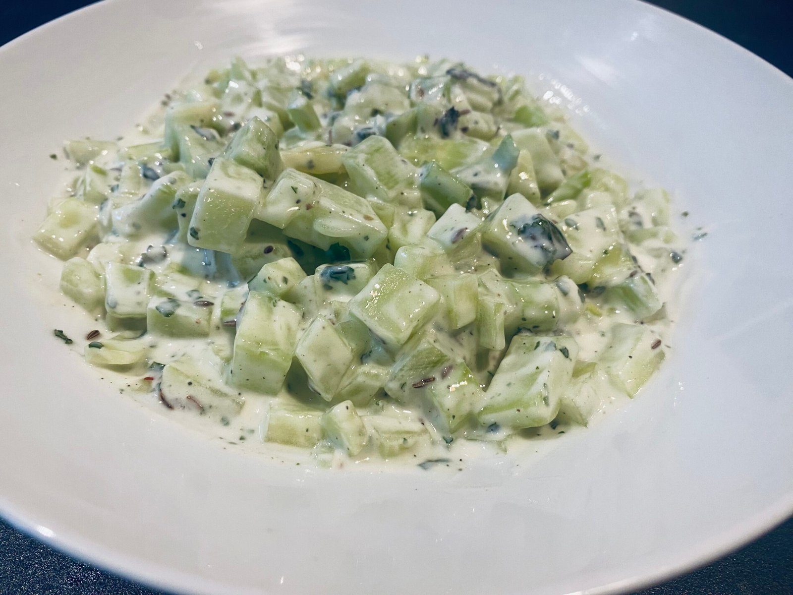 Salade de concombre au yaourt pakistanaise (Raita)