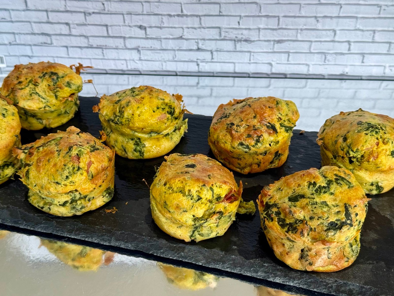 muffins sales epinards skyr et parmesan